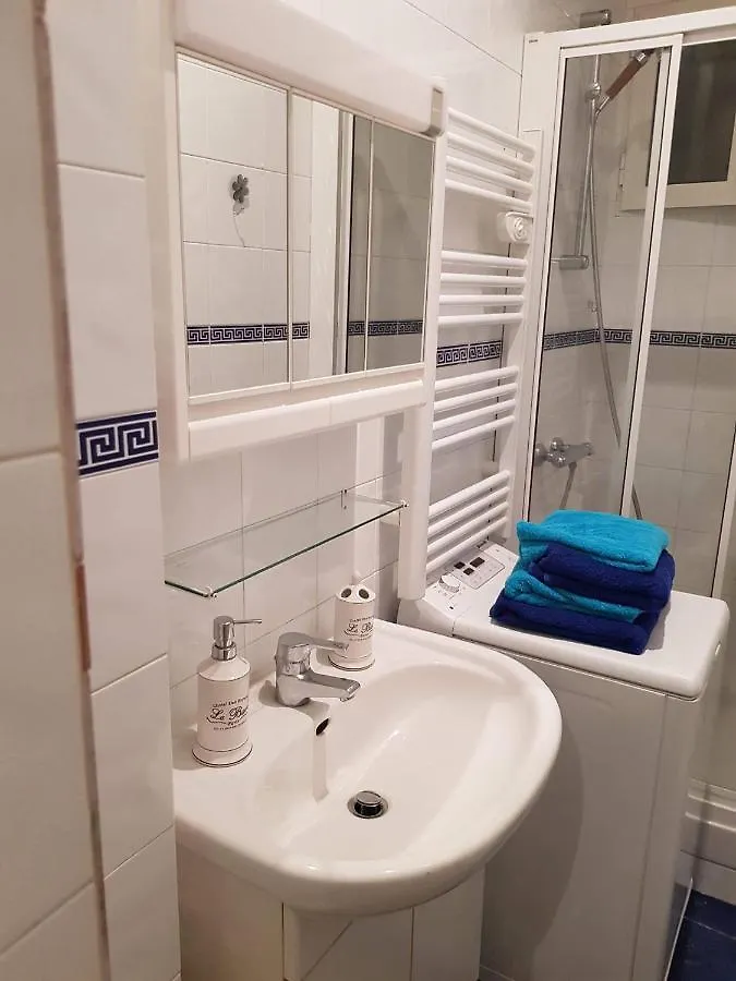 Apartment Cozy Appartement Paris Louvre