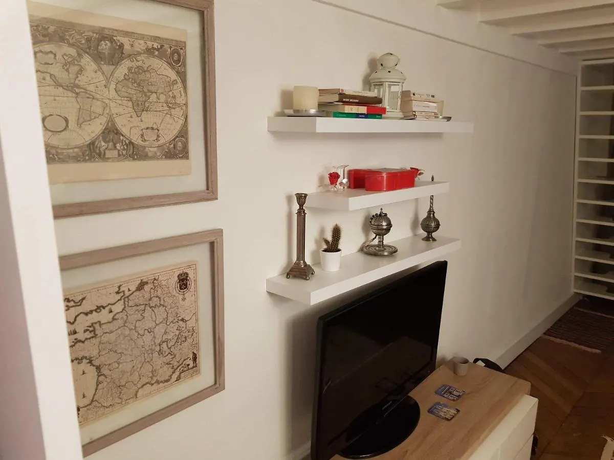 Cozy Appartement Paris Louvre 0*,